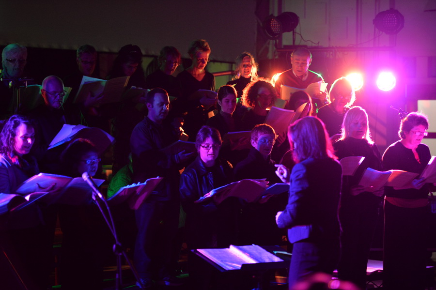 Rita Monori, Musical Director, conducts Woolwich Singers (photo: Mike King)